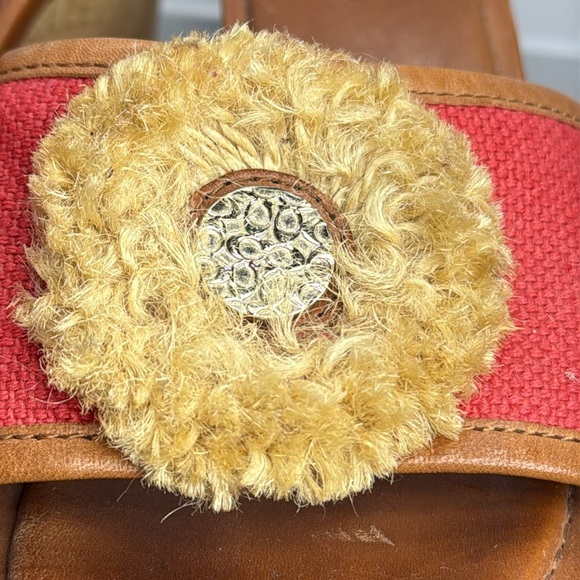 (T5) COACH JAZMIN PLATFORM
RED CANVAS AND BROWN LEATHER WEDGE SANDALS
SIZE 10M - Picture 3 of 12